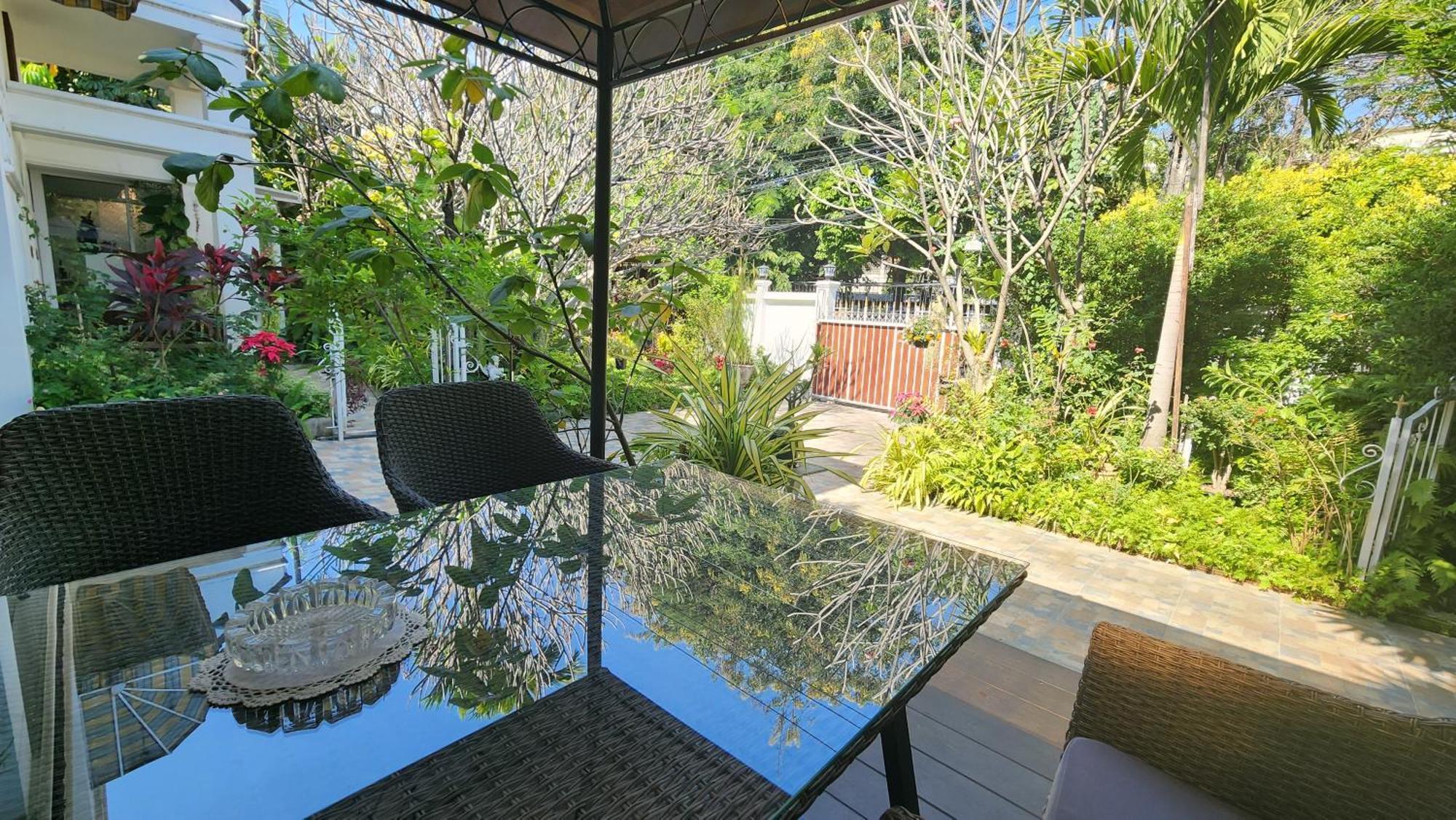 Chiangmai Singharat Road Villa Chiang Mai Exteriör bild