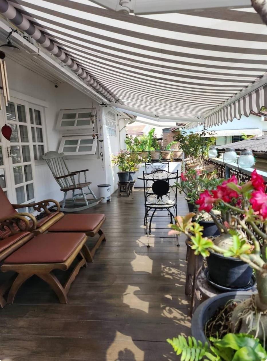 Chiangmai Singharat Road Villa Chiang Mai Exteriör bild