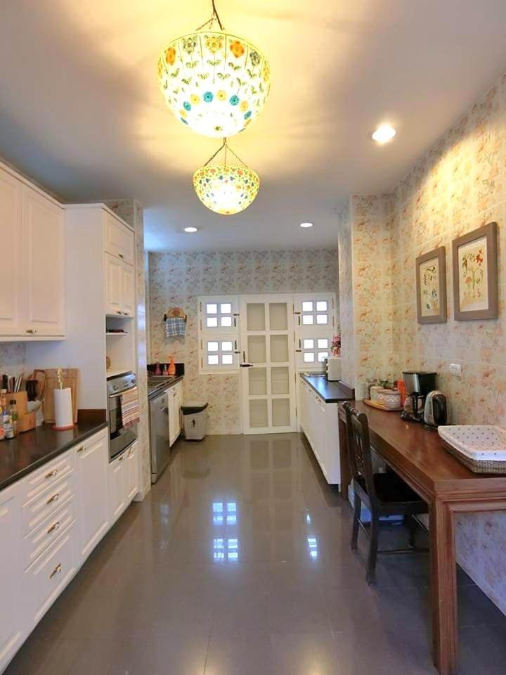 Chiangmai Singharat Road Villa Chiang Mai Exteriör bild